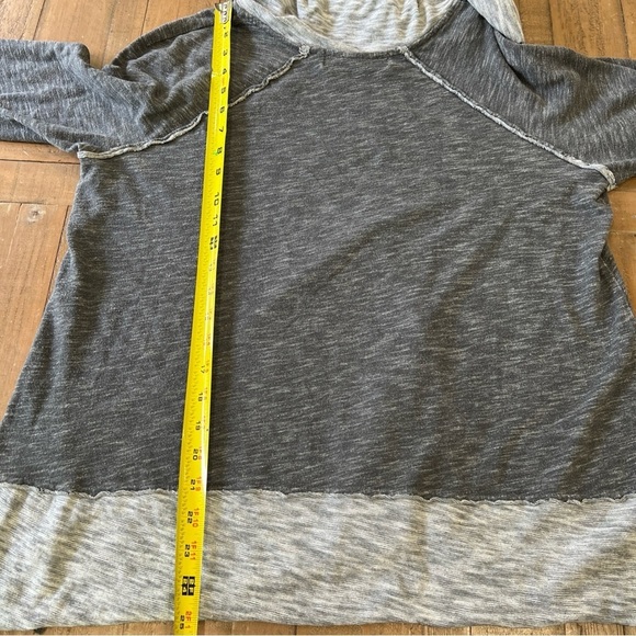 FREE PEOPLE Beach One Body Cocoon Cowl Neck Pullover Top Long Sleeve Gray Small - Picture 8 of 8